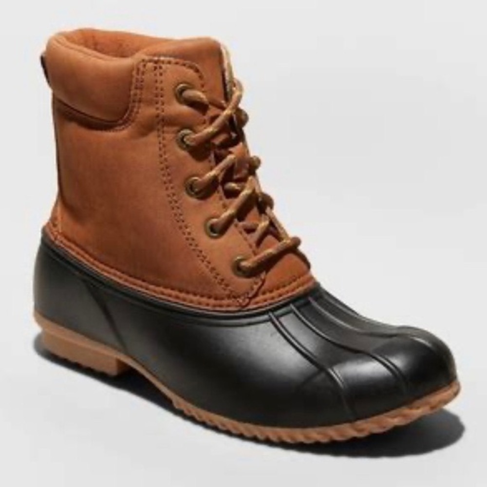 Duck Boots with navy bottoms